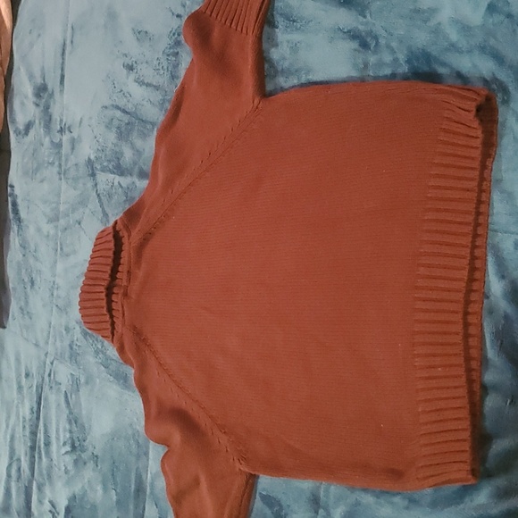 Woman's brown Jeanne Pierre size Small shirt - Picture 5 of 5